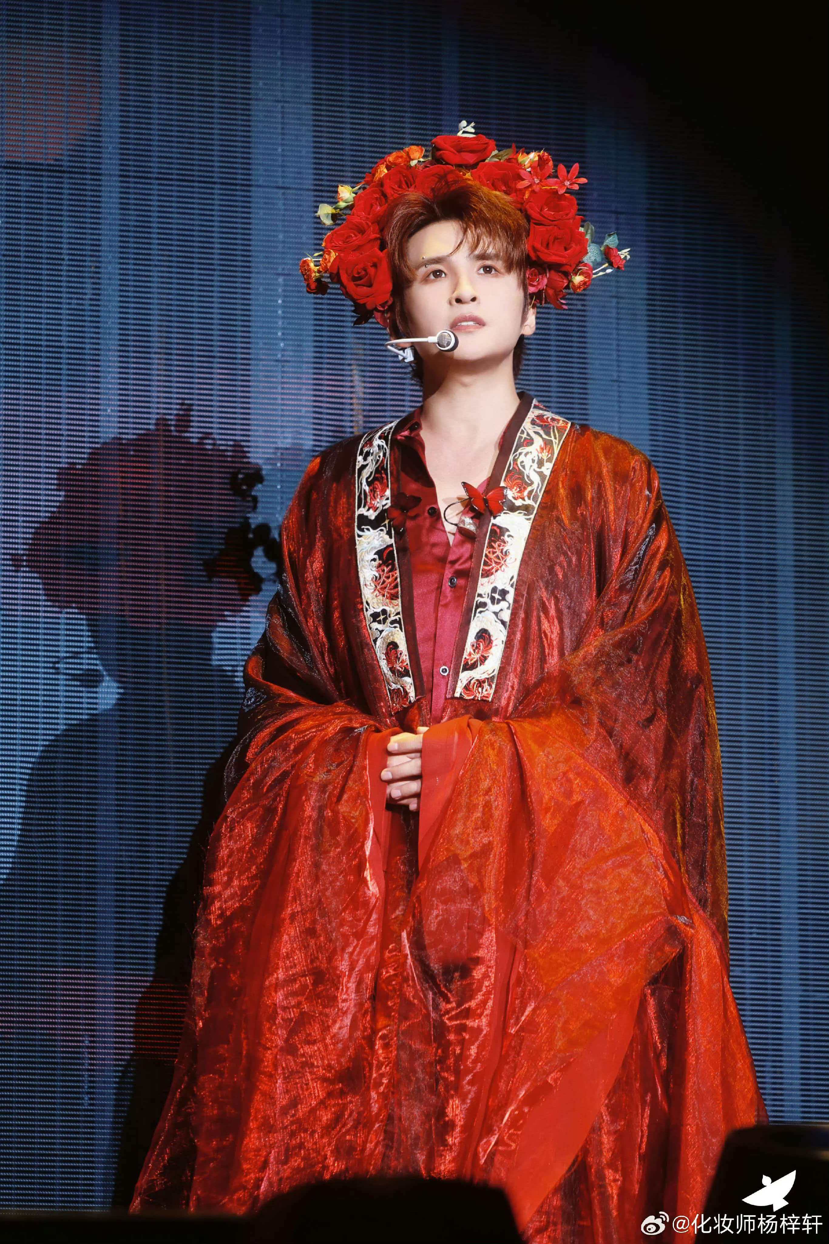 花冠古风妆造